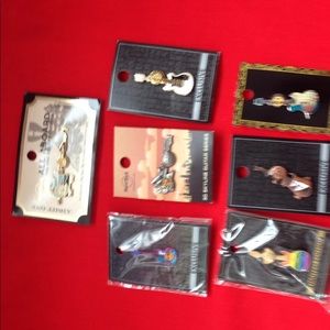 Hard Rock Cafe Guitar Pins